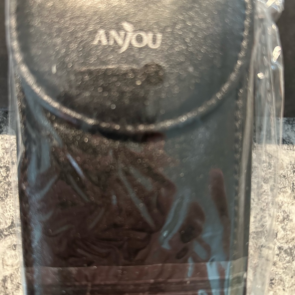 Anjou Pimple & Blackhead Removal Kit in Black Leather Case New Sealed in Plastic